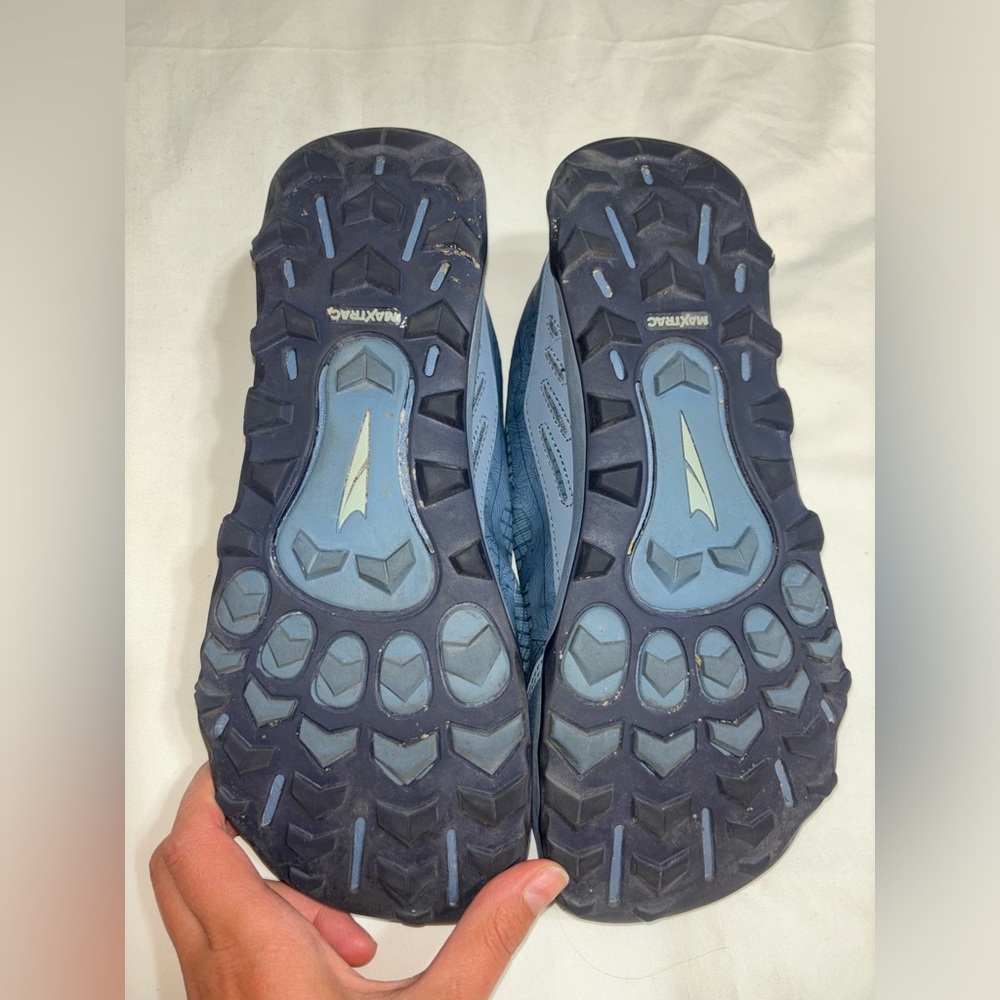 Altra Blue Athletic Running Shoes - Picture 9 of 11